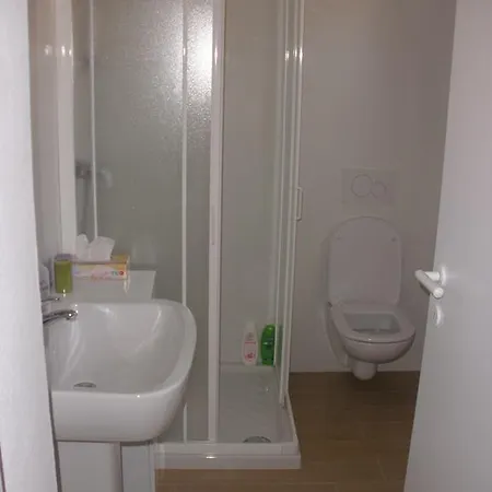 Castellani Nocleg ze śniadaniem Fanna